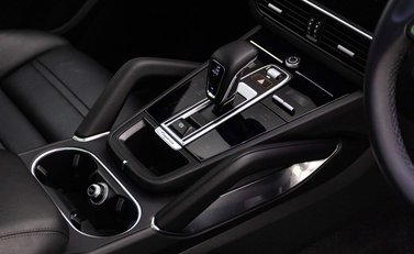 Porsche Cayenne TURBO S 17