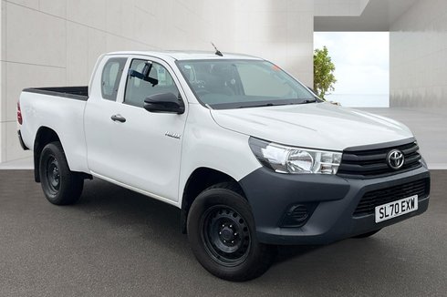 Toyota Hilux Active | 2.4 LT | Extended Cab | Tow Bar | Air Con | EURO 6