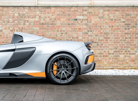 McLaren 675LT Spider 25