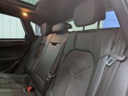 Porsche Macan 2.0 Macan Semi-Auto 4WD 5dr 69