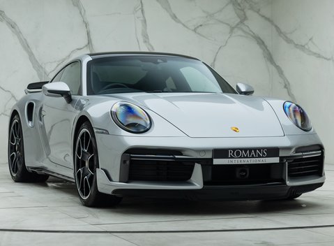 Porsche 911 Turbo S (992) 9
