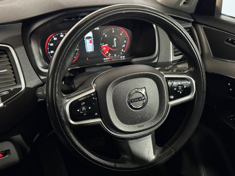 Volvo XC90 D5 MOMENTUM AWD 13