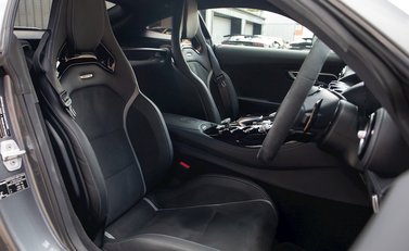 Mercedes-Benz Amg GT GT R 12