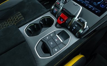 Lamborghini Urus Performante 21