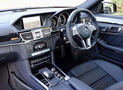 Mercedes-Benz E Class AMG 22