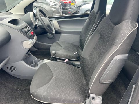 Peugeot 107 1.0 12V Urban 2 Tronic Euro 4 3dr 15