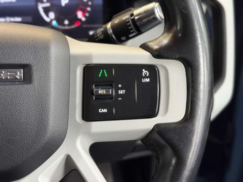 Land Rover Defender 3.0 D250 MHEV SE Hard Top SUV 5dr Diesel Auto 4WD MWB Euro 6 (s/s) (250 ps) 38