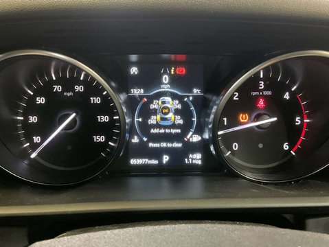 Land Rover Discovery 3.0 Discovery SE SD6 Auto 4WD 7