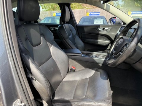 Volvo XC60 2.0 D4 Momentum Auto AWD Euro 6 (s/s) 5dr 15