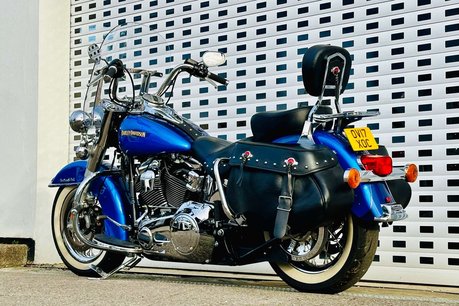 Harley-Davidson Softail 1690 Heritage Classic Custom Cruiser 26