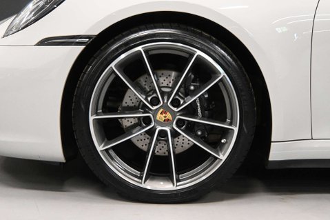 Porsche 911 3.0 911 Targa 4 Auto 4WD 2dr 38