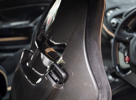 Ferrari 488 Pista 14