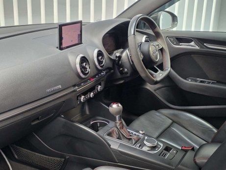 Audi RS3 2.5 TFSI Sportback 5dr Petrol S Tronic quattro Euro 6 (s/s) (400 ps) 2