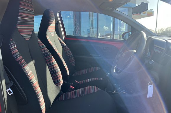 Citroen C1 1.0 FEEL LOW INSURANCE 17