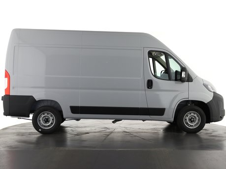 Peugeot Boxer 335 L2H2 BHDi 140 MT6 Professional 5