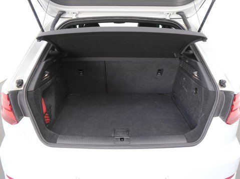 Audi A3 1.5 TFSI CoD Black Edition Sportback Euro 6 (s/s) 5dr 26