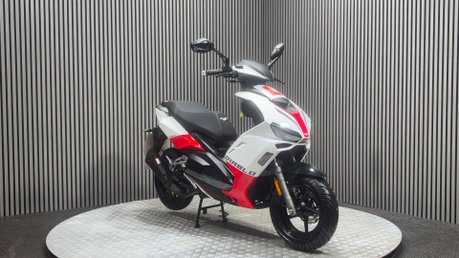 Lexmoto Diablo 2024 ONLY 800 MILES 50CC SCOOTER 1 OWNER LEARNER 2