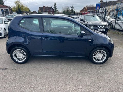 Volkswagen Up 1.0 High up! Euro 5 3dr 7