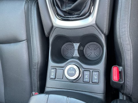 Nissan X-Trail 1.7 dCi Tekna 4WD Euro 6 (s/s) 5dr 27