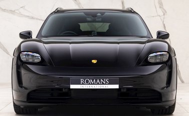 Porsche Taycan 4 Cross Turismo 4