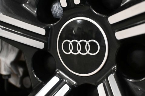 Audi A4 2.0 A4 Black Edition 40 TFSI MHEV Semi-Auto 5dr 27