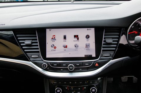 Vauxhall Astra ELITE NAV 21