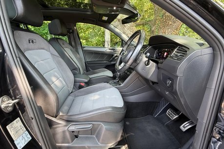 Volkswagen Tiguan R-LINE TECH TSI 4MOTION DSG 35