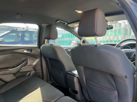 Ford Focus 1.0 Focus ST-Line 5dr 17