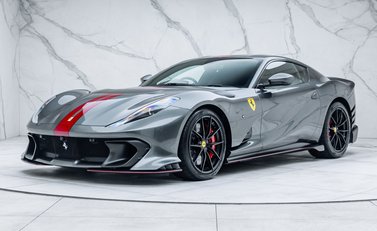 Ferrari 812 Competizione 1