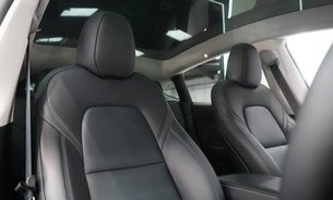 Tesla Model Y LONG RANGE AWD Comfort Suspension One Owner Tesla Comp Warranty until 12/27 4