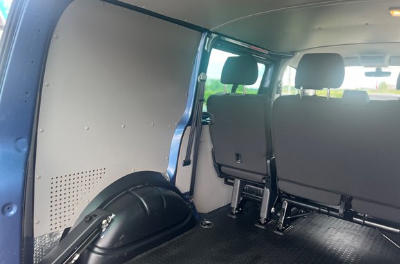 Volkswagen Transporter T32 TDI KOMBI HIGHLINE BMT 41