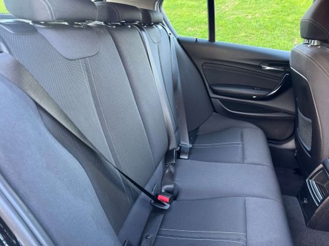 BMW 1 Series 2.0 118d Sport 5dr 9