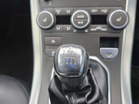 Land Rover Range Rover Evoque 2.0 eD4 SE Tech SUV 5dr Diesel Manual FWD Euro 6 (s/s) (150 ps) 22
