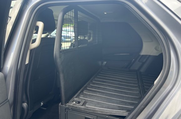 Land Rover Discovery 3.0 D300 MHEV HSE Auto 4WD COMMERCIAL 31