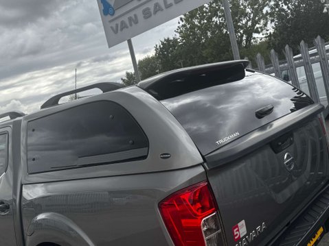 Nissan Navara 2.3 dCi N-Guard Pickup Double Cab 4dr Diesel Auto 4WD Euro 6 (190 ps) 40