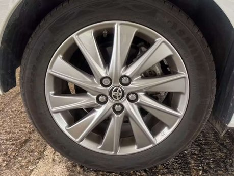 Toyota Yaris 1.5 VVT-h Icon Hatchback 5dr Petrol Hybrid E-CVT Euro 6 (s/s) (116 ps) 10