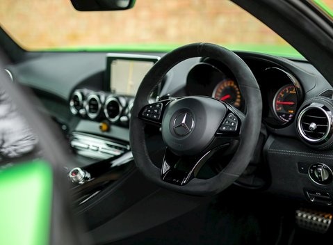 Mercedes-Benz AMG GT R 11