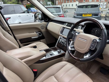 Land Rover Range Rover TDV6 VOGUE SE 3