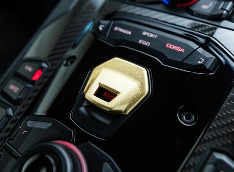 Lamborghini Aventador S LP 740-4 19