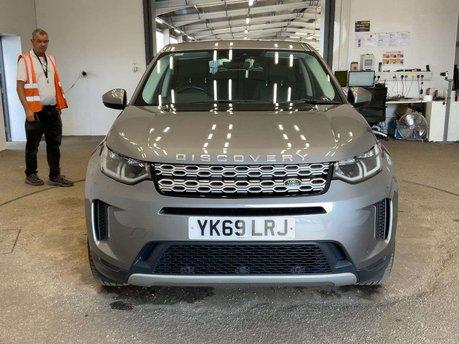 Land Rover Discovery Sport 2.0 Discovery Sport SE D Auto 4WD 5dr 14