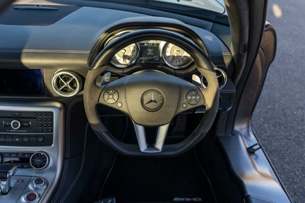Mercedes-Benz SLS AMG 20