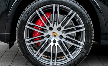 Porsche Cayenne Turbo 10