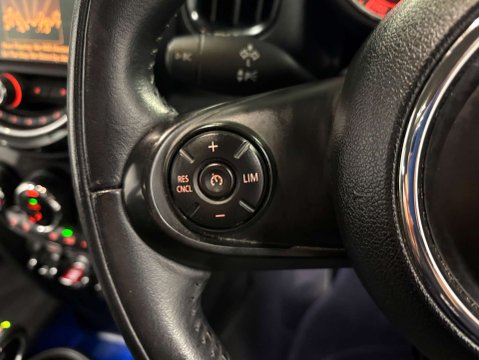 Mini Countryman 1.5 Countryman Cooper Auto 5dr 18