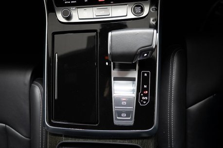 Audi Q8 3.0 TFSI V6 55 Black Edition SUV 5dr Petrol Tiptronic quattro Euro 6 (s/s) 21