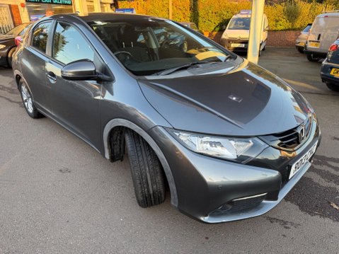 Honda Civic 1.8 i-VTEC ES Auto Euro 5 5dr 8