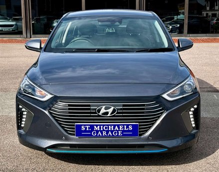 Hyundai IONIQ 1.6 IONIQ Premium SE FHEV Semi-Auto 5dr 5