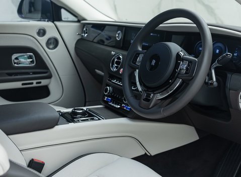 Rolls-Royce Spectre 10