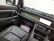 Land Rover Defender 2.0 Defender SE D Auto 4WD 5dr 46