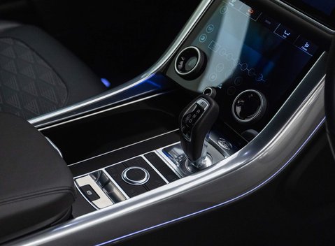 Land Rover Range Rover Sport SVR 16