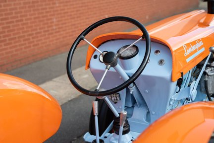 Lamborghini 2R Tractor 17